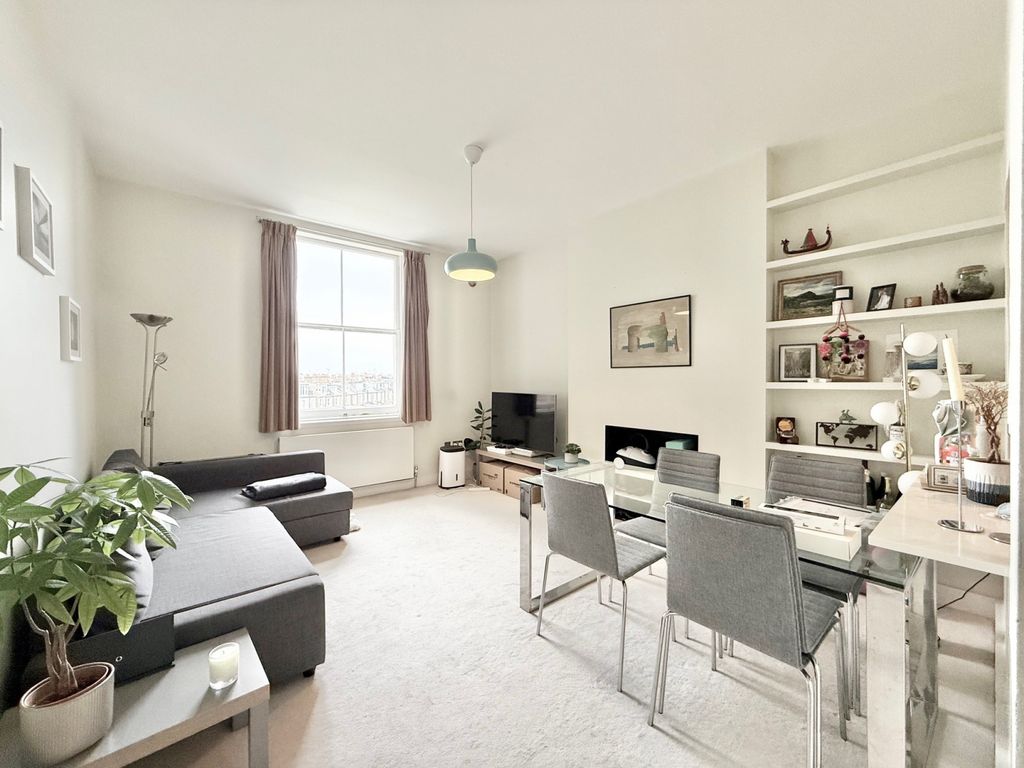 Property photo 1 of 13 2Â Bedroom Flat For Rent