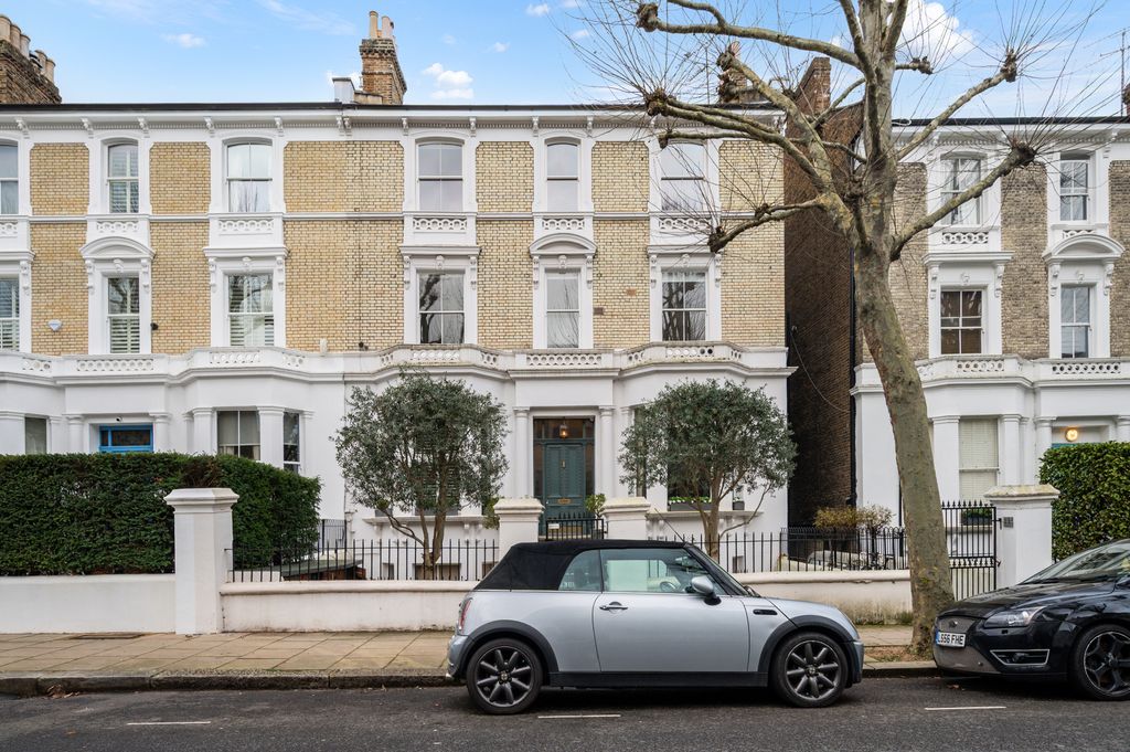 Property photo 2 of 7 Exterior