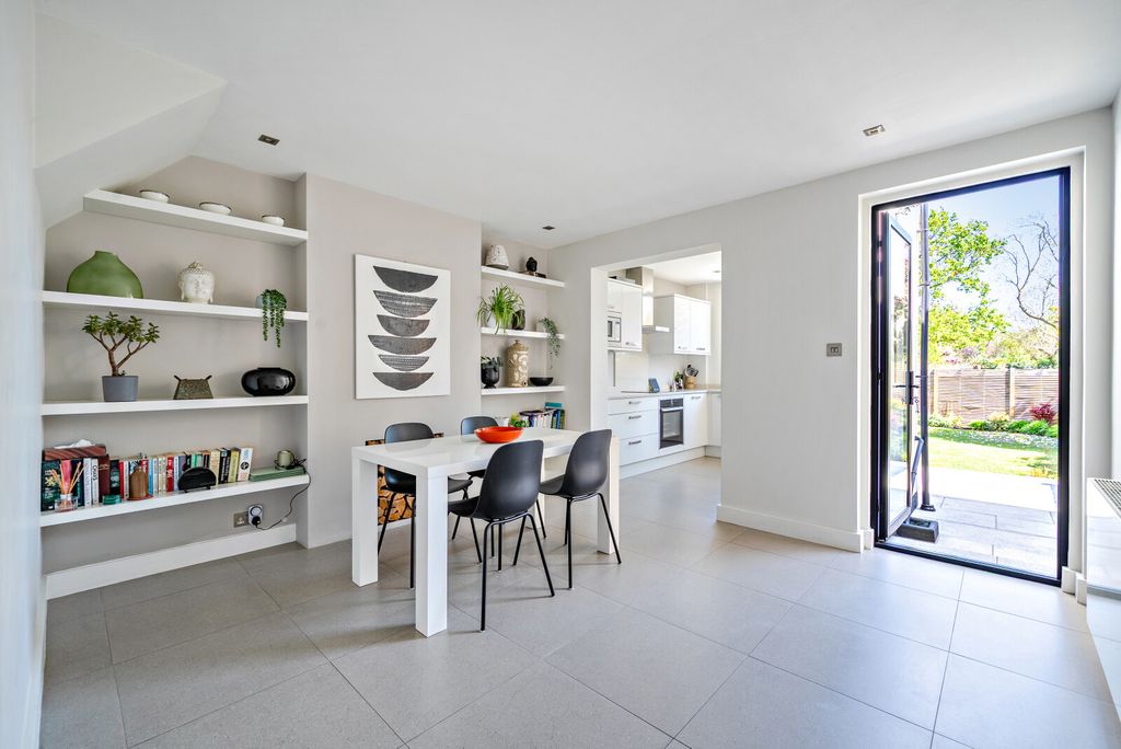 Property photo 3 of 12 1448818-14-69E8c9...