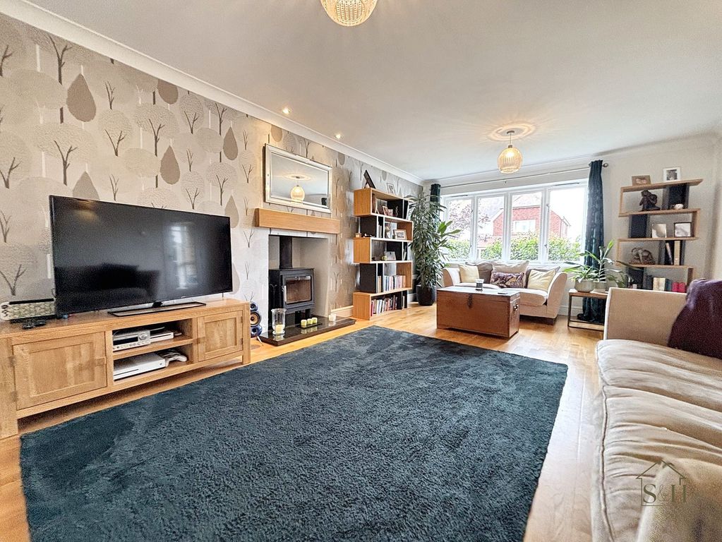 Property photo 2 of 24