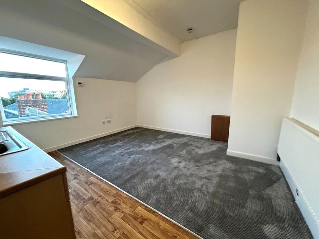 Property photo 2 of 3