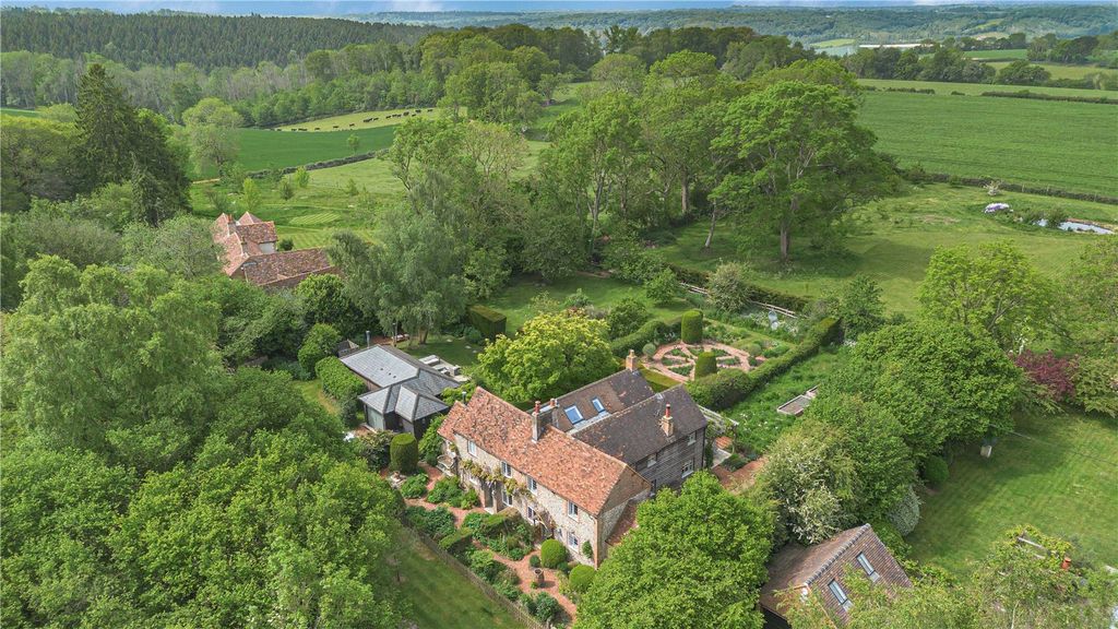 Property photo 1 of 39 Drone