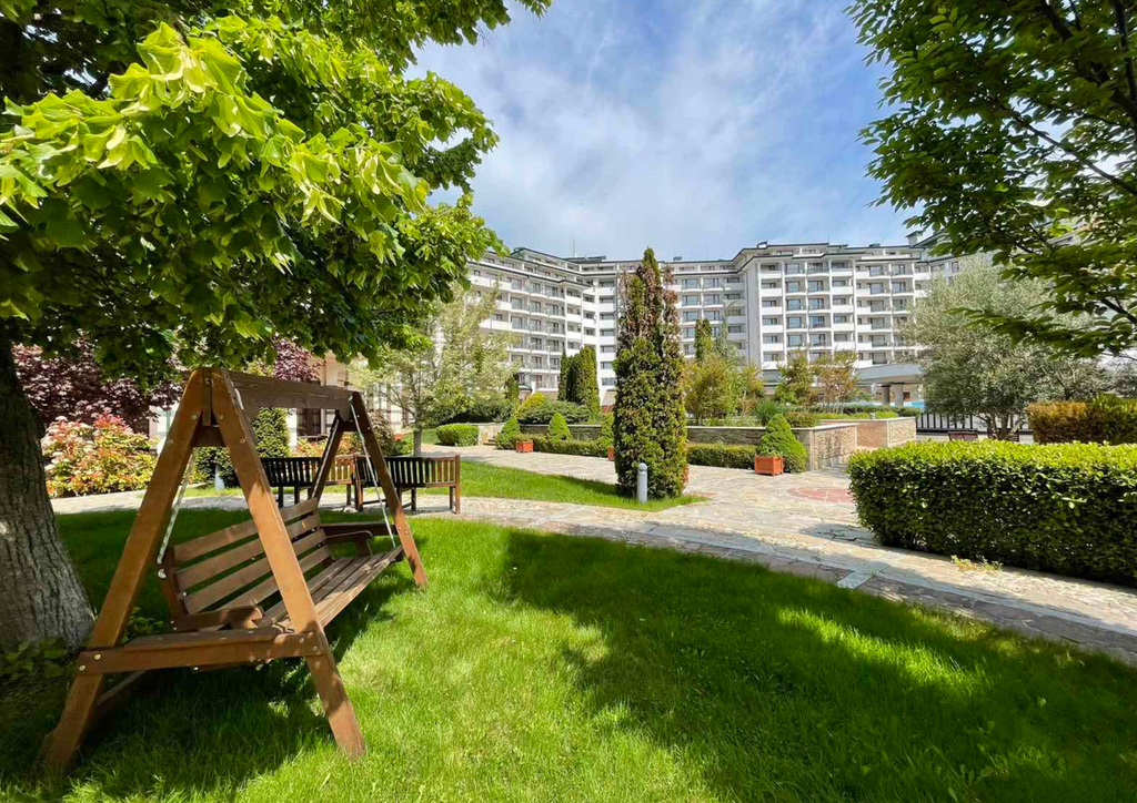 Property photo 2 of 24