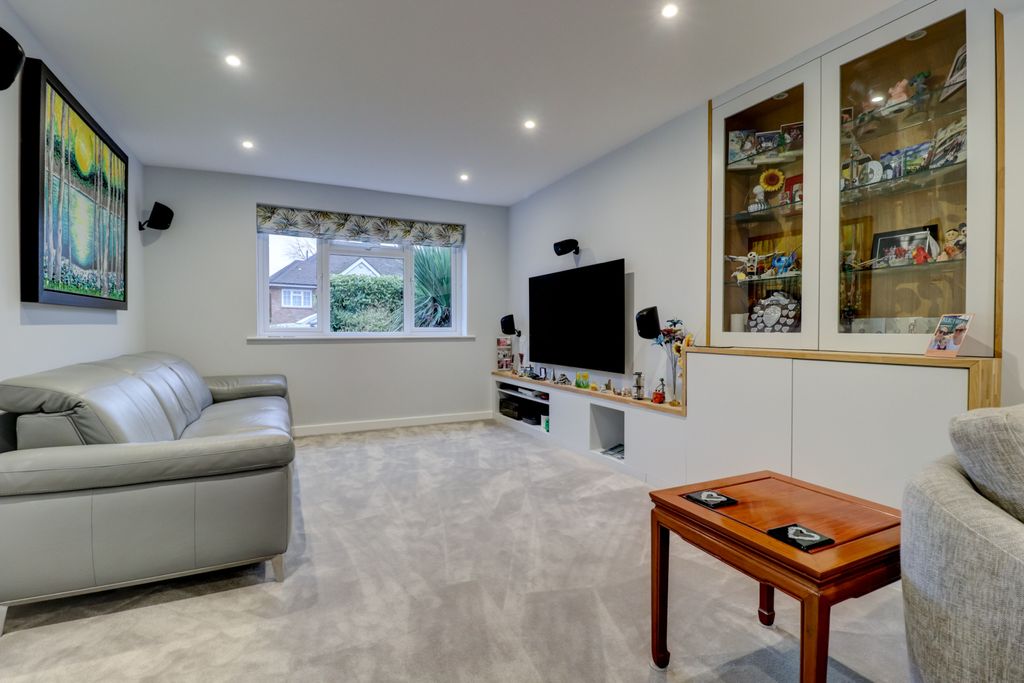 Property photo 3 of 29 Picture No. 21