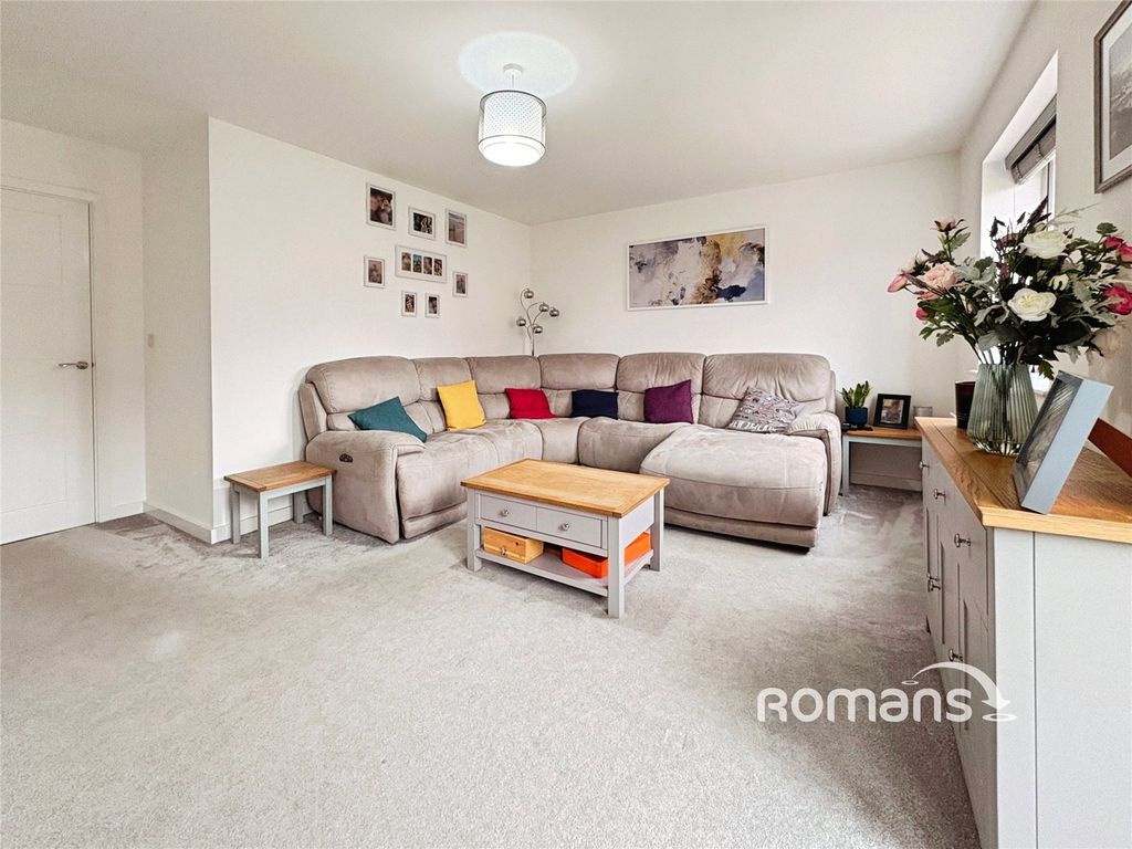 Property photo 2 of 13 Picture No. 16