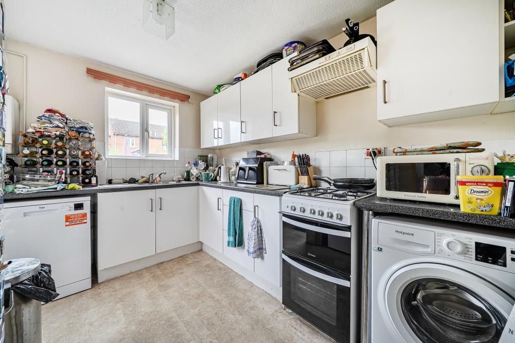 Property photo 2 of 20 Kitchen