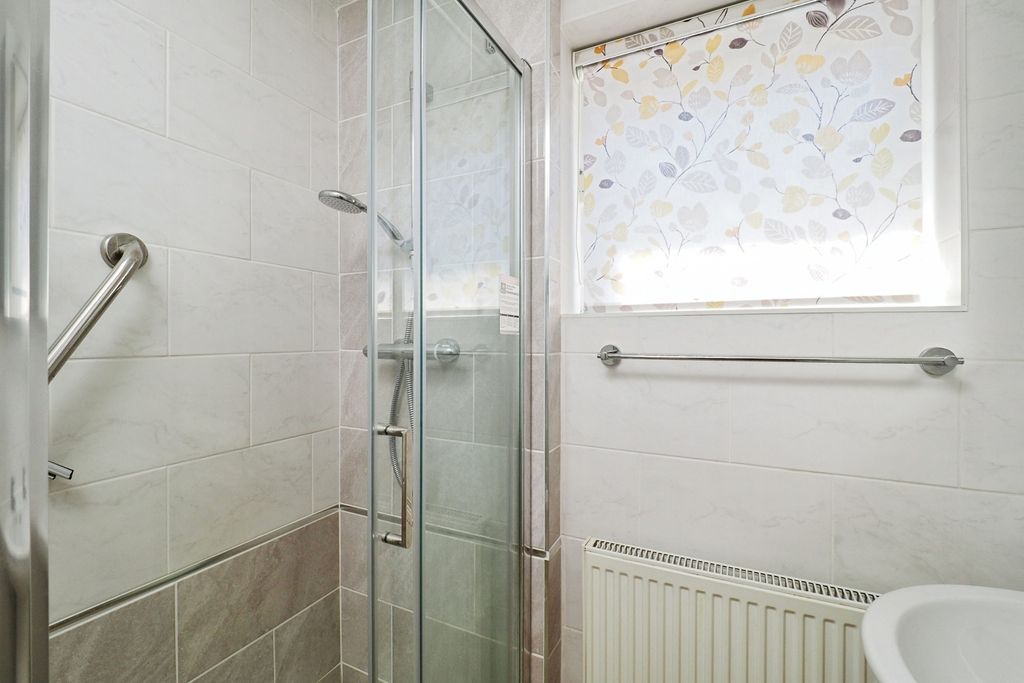 Property photo 3 of 15 Shower Room