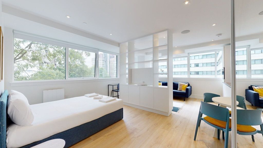 Property photo 1 of 17 Bedroom