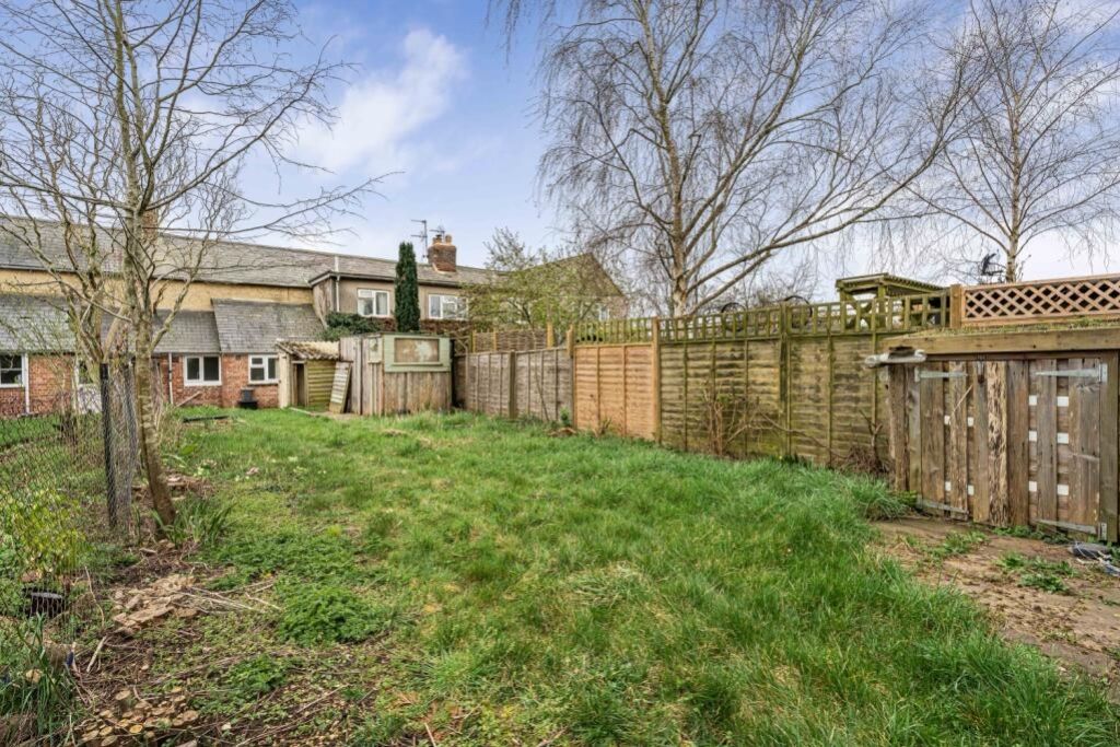 Property photo 3 of 9 Garden