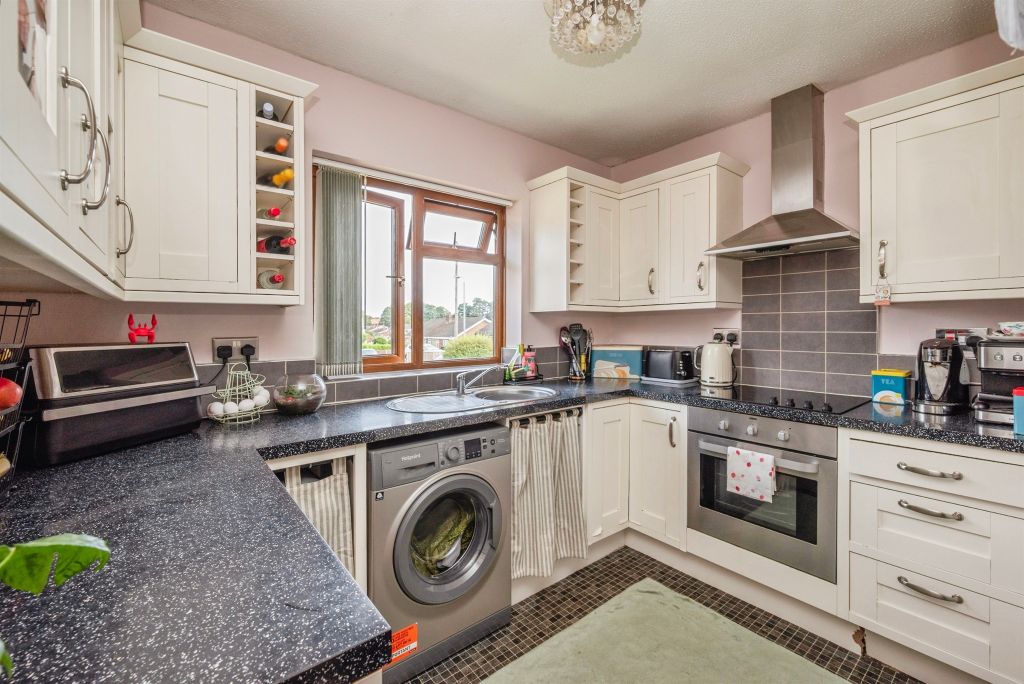 Property photo 2 of 18