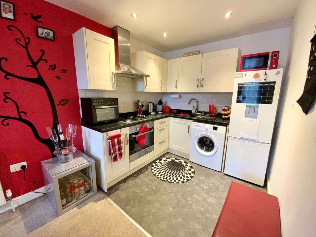 Property photo 2 of 14