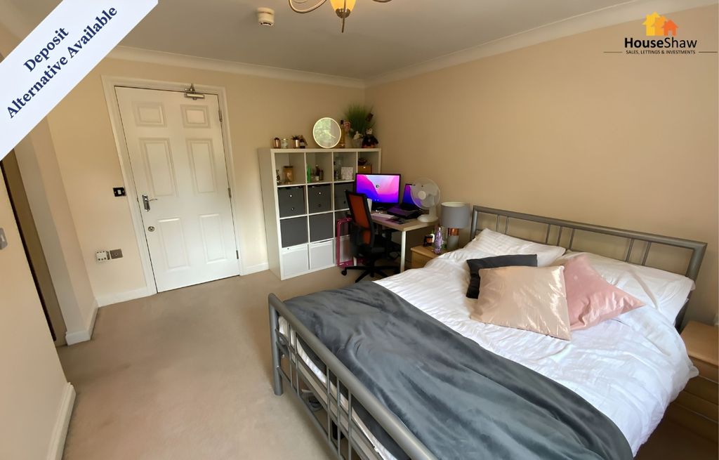 Property photo 1 of 5