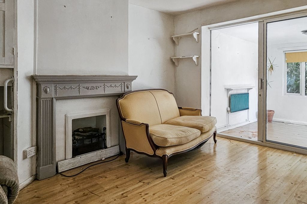 Property photo 2 of 14 6 Nobles Close, Botley, Oxford, Oxfordshire, Ox2 9Dn