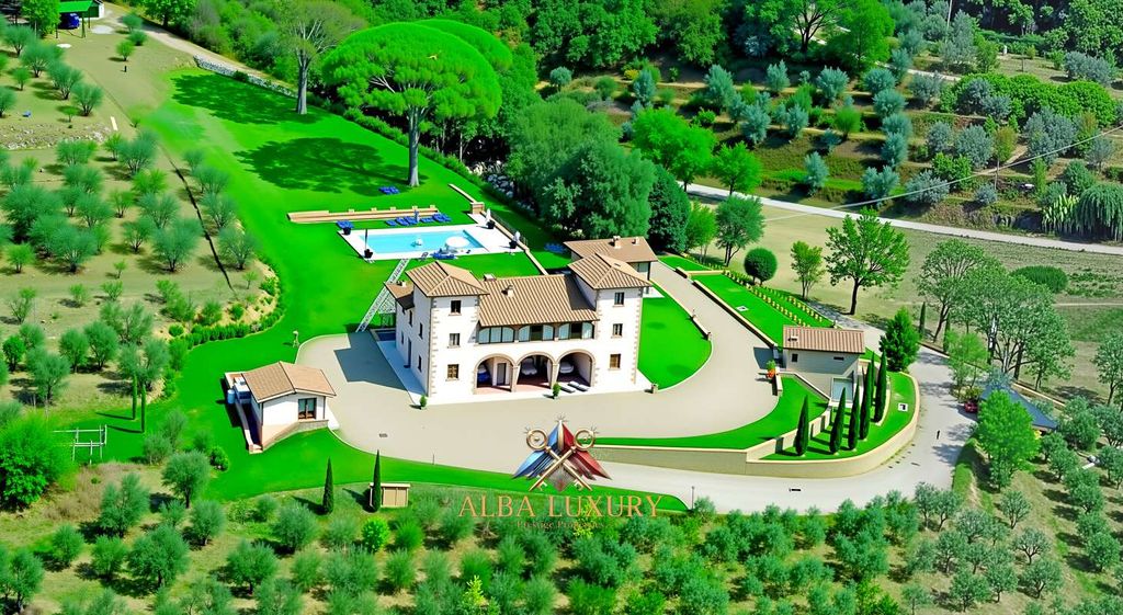 Property photo 2 of 43