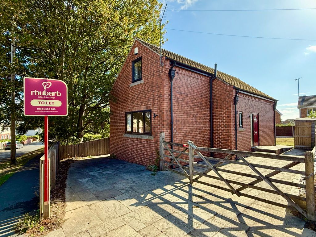 Property photo 1 of 13 External
