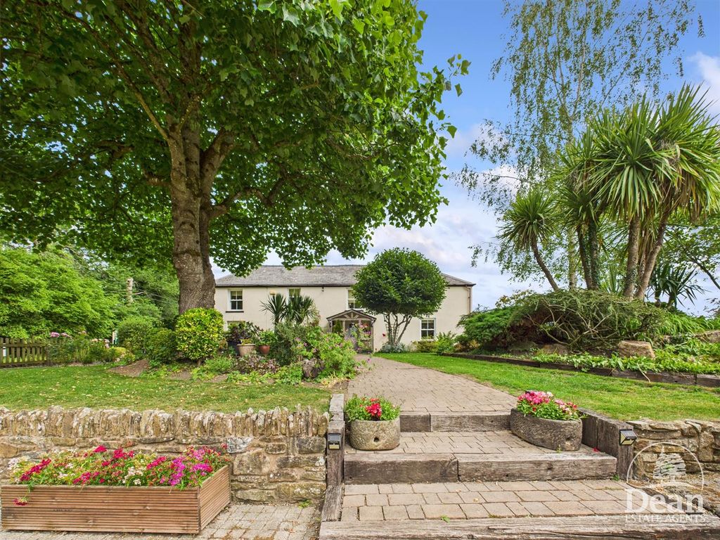 Property photo 1 of 23