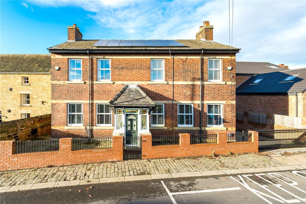 Property photo 1 of 29 Picture No. 02