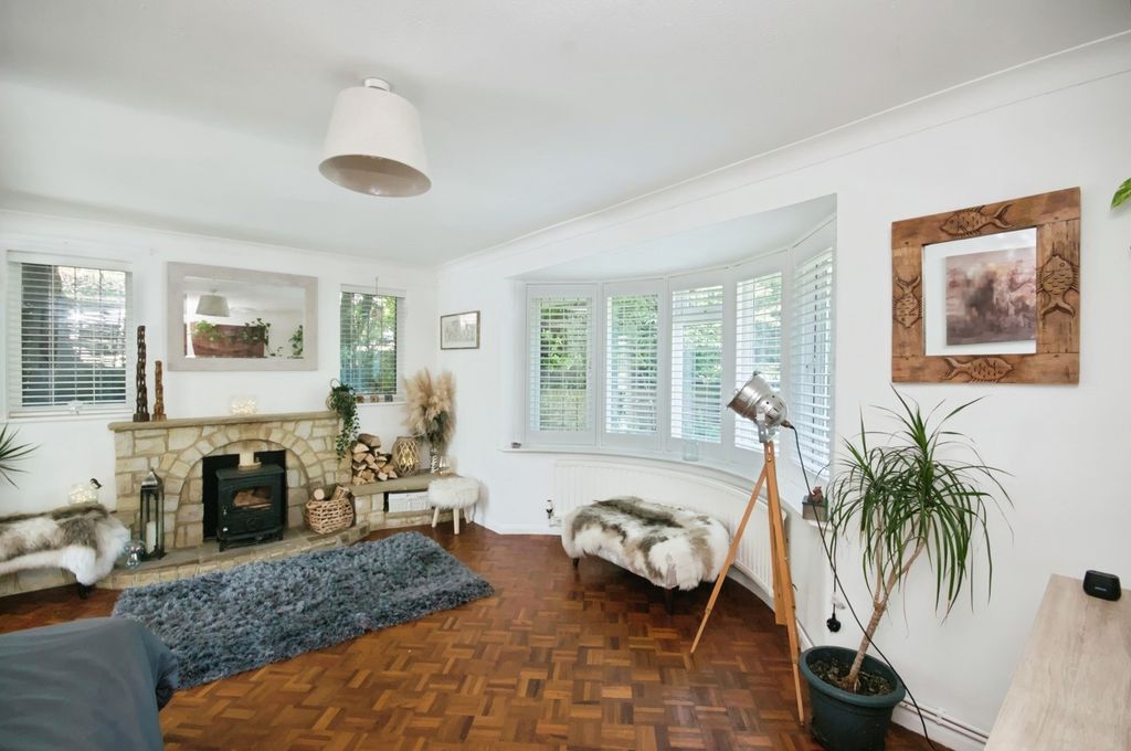 Property photo 2 of 20 Pbox-Img.Jpg