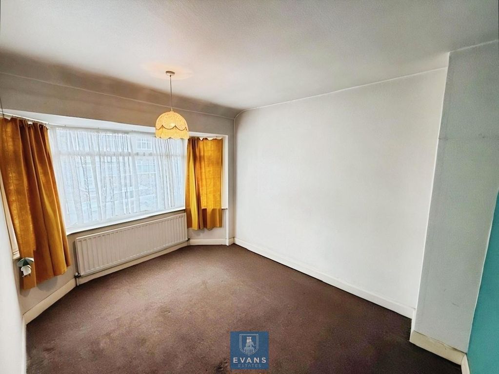 Property photo 3 of 13 Bedroom