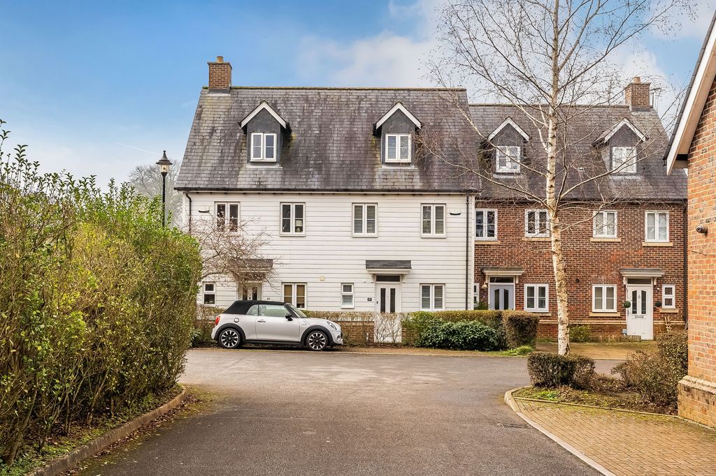 Property photo 1 of 36