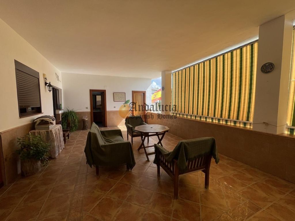 Property photo 1 of 43