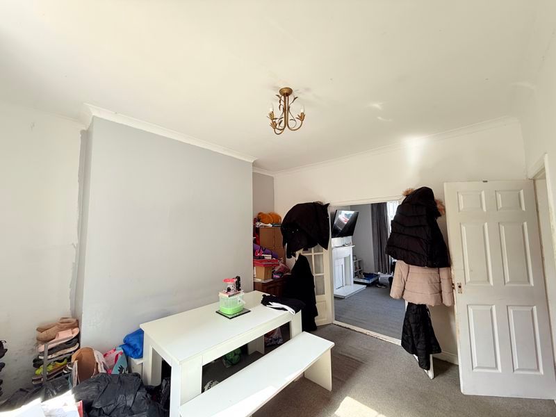 Property photo 3 of 9 Photo 12