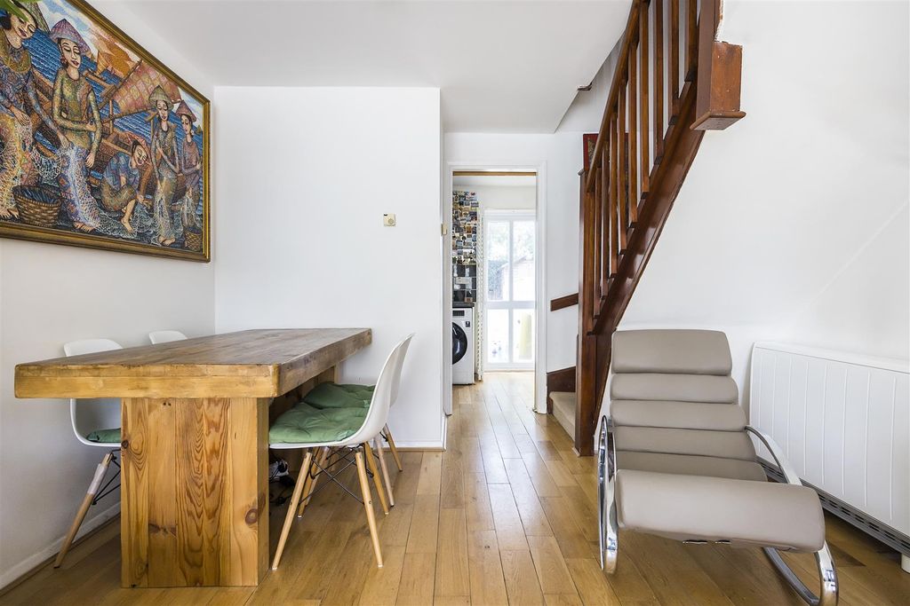 Property photo 3 of 17