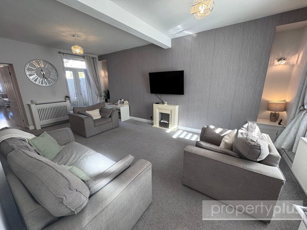 Property photo 3 of 16 Picture No. 08