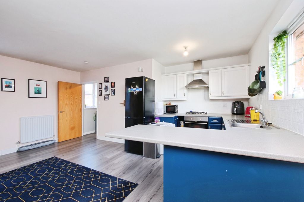 Property photo 3 of 15 Pnmb0416