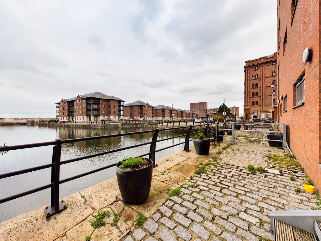 Property photo 3 of 5