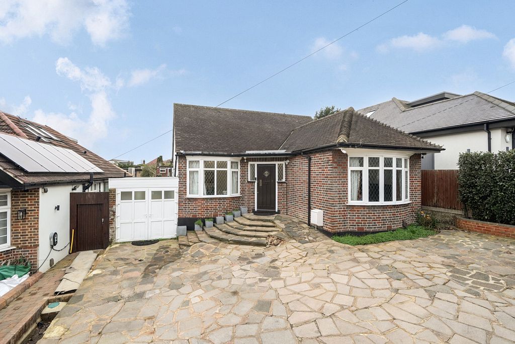 Property photo 1 of 23 1415294-2-699498F...