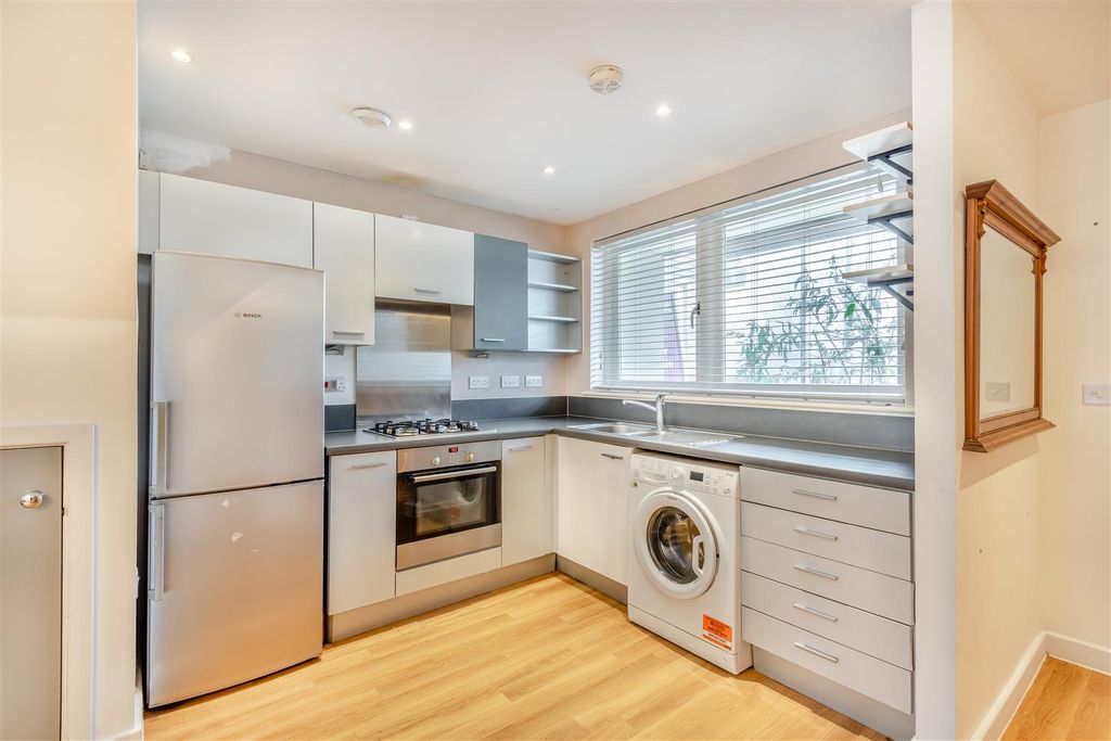 Property photo 2 of 15 Kitchen
