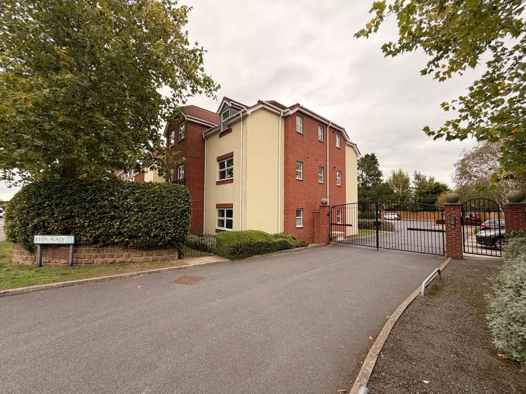 Property photo 1 of 14 Gated Entry