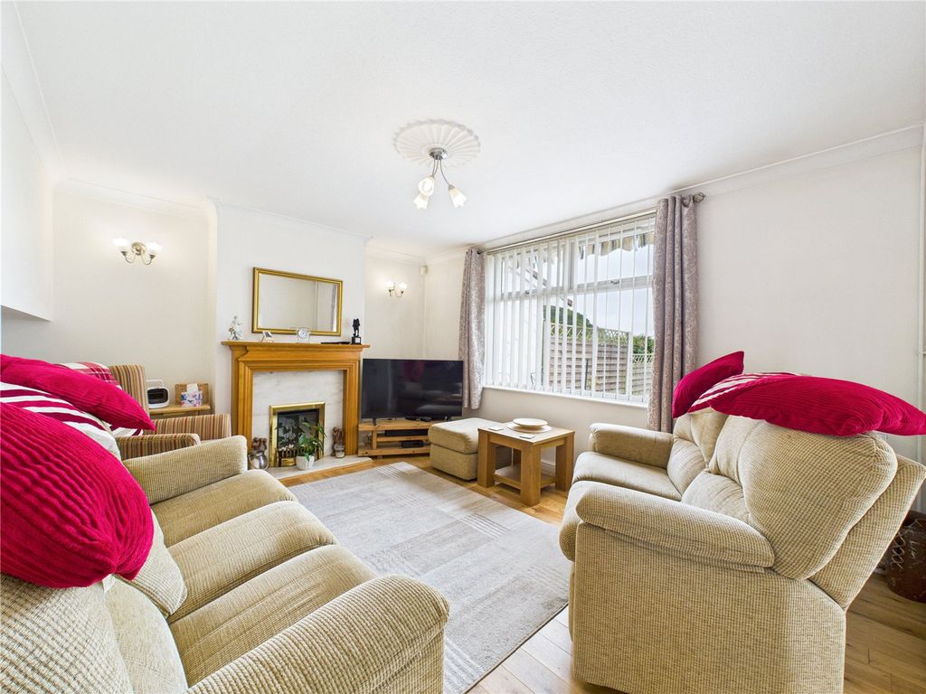 Property photo 3 of 24 Picture No. 18