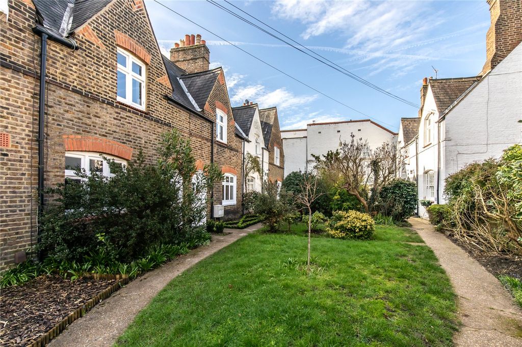 Property photo 2 of 14 Exterior