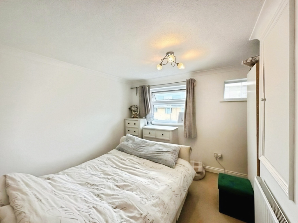 Property photo 2 of 5