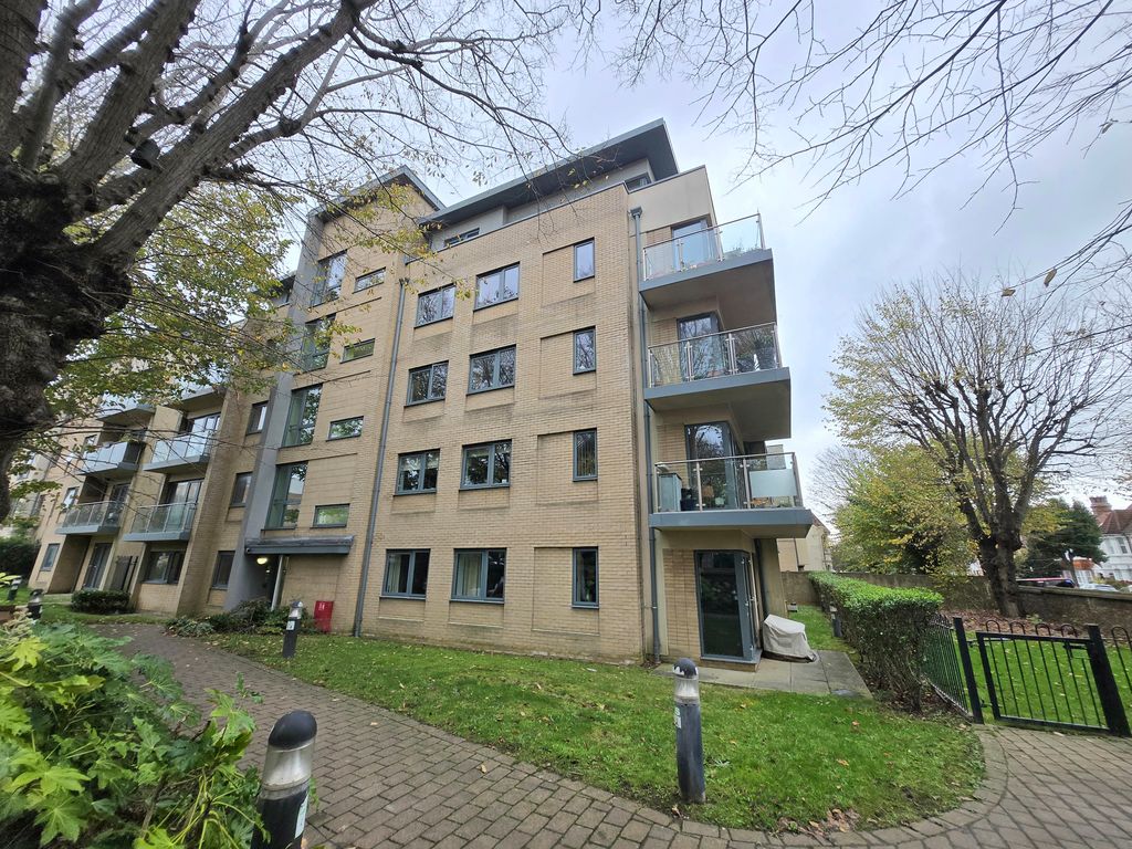 Property photo 1 of 8