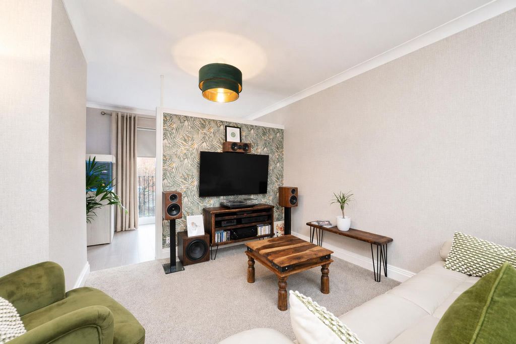 Property photo 1 of 15 163-13.Jpg