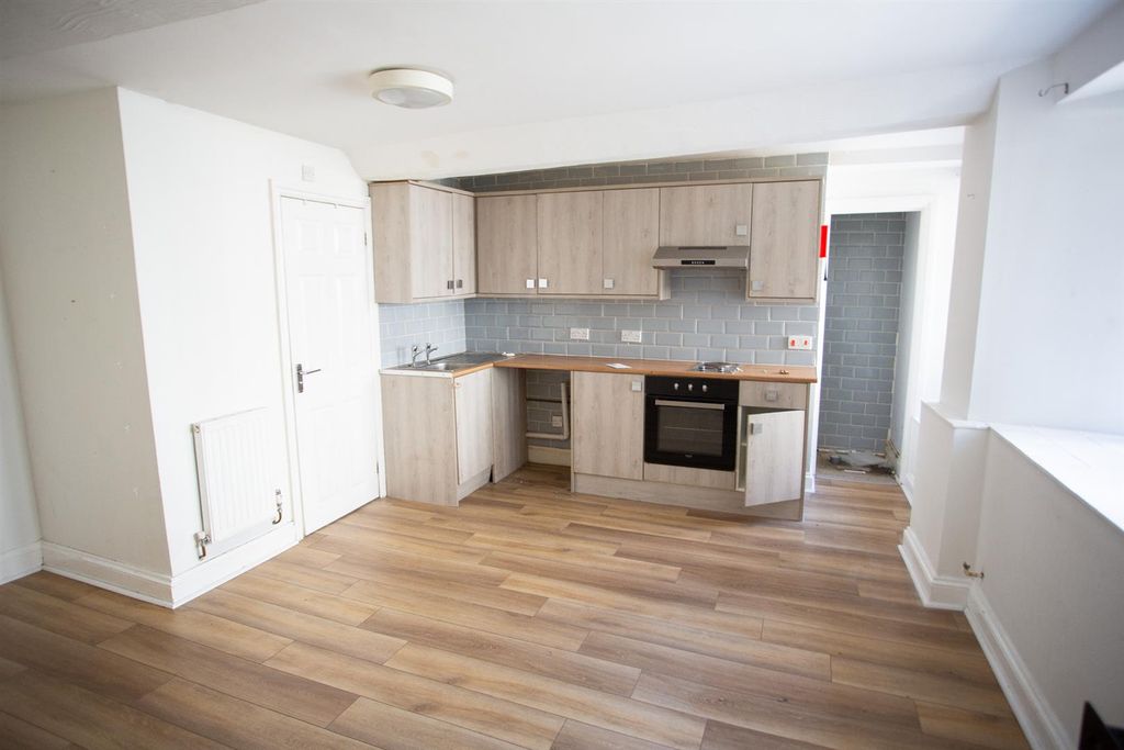 Property photo 2 of 4 Derb8759.Jpg