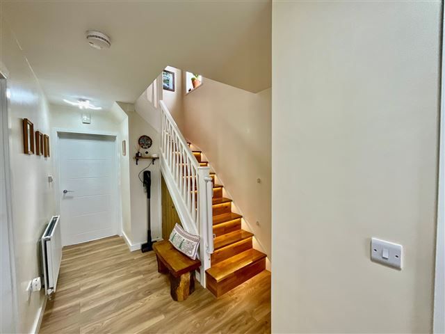 Property photo 3 of 21 Entrance Hallway
