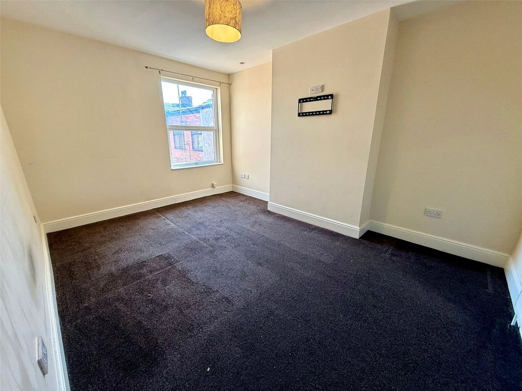 Property photo 2 of 10 Picture No. 05
