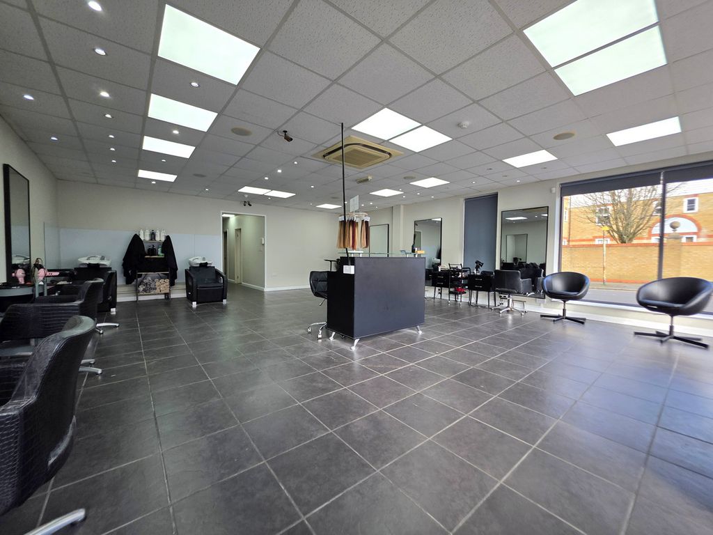 Property photo 2 of 9