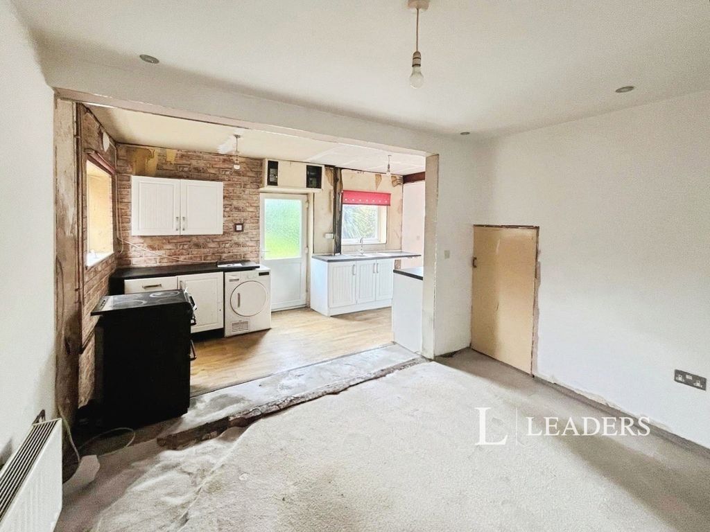 Property photo 2 of 21 Pbox-Img.Jpg