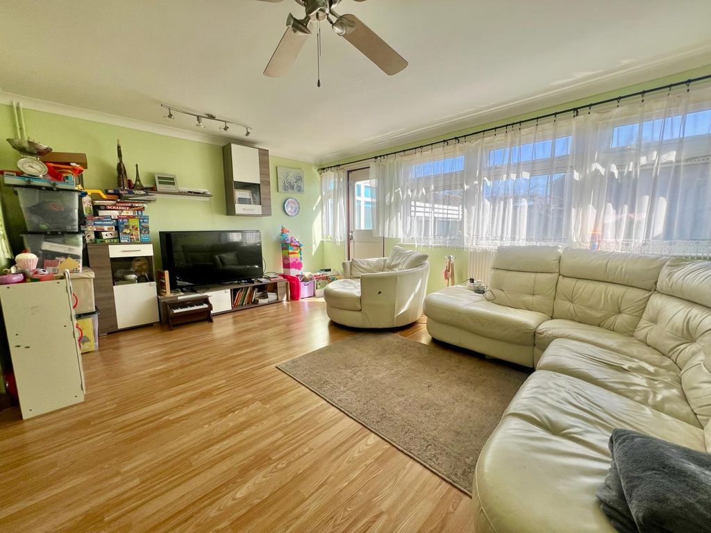 Property photo 2 of 15 Whatsapp Image 2026-03-26 At 1.28.07 Pm (1).Jpeg