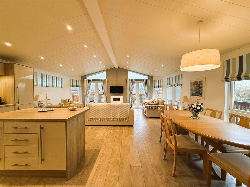 Property photo 2 of 17 Img_5335.Jpeg