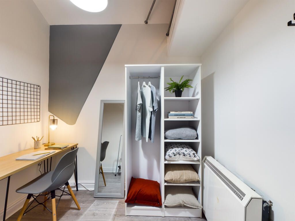 Property photo 2 of 11