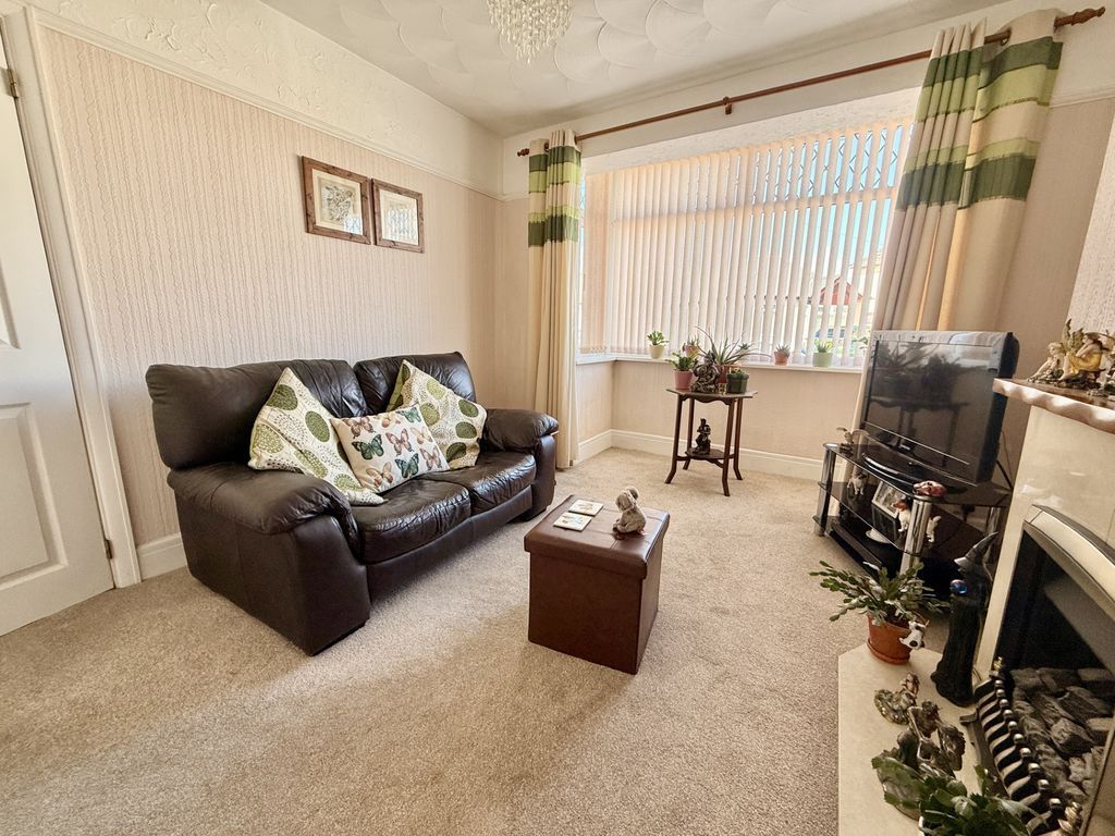 Property photo 3 of 16 Photo 15