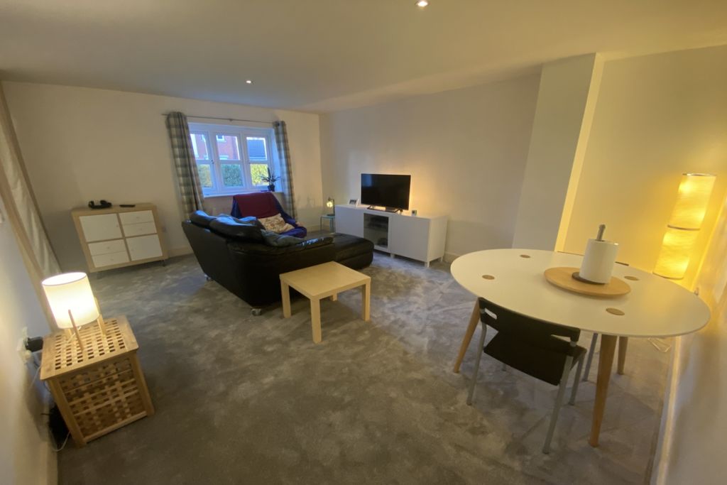 Property photo 2 of 6 Lounge/Dining Room