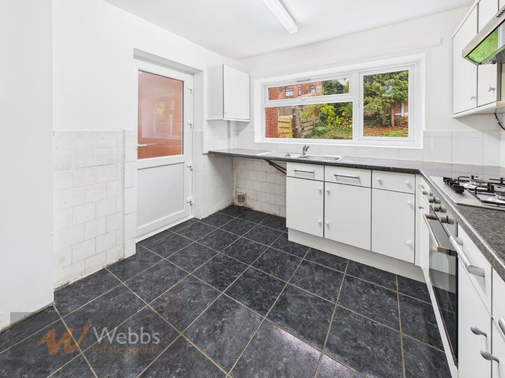 Property photo 3 of 34 Cam05244G0-Pr0179-Still025.Jpg