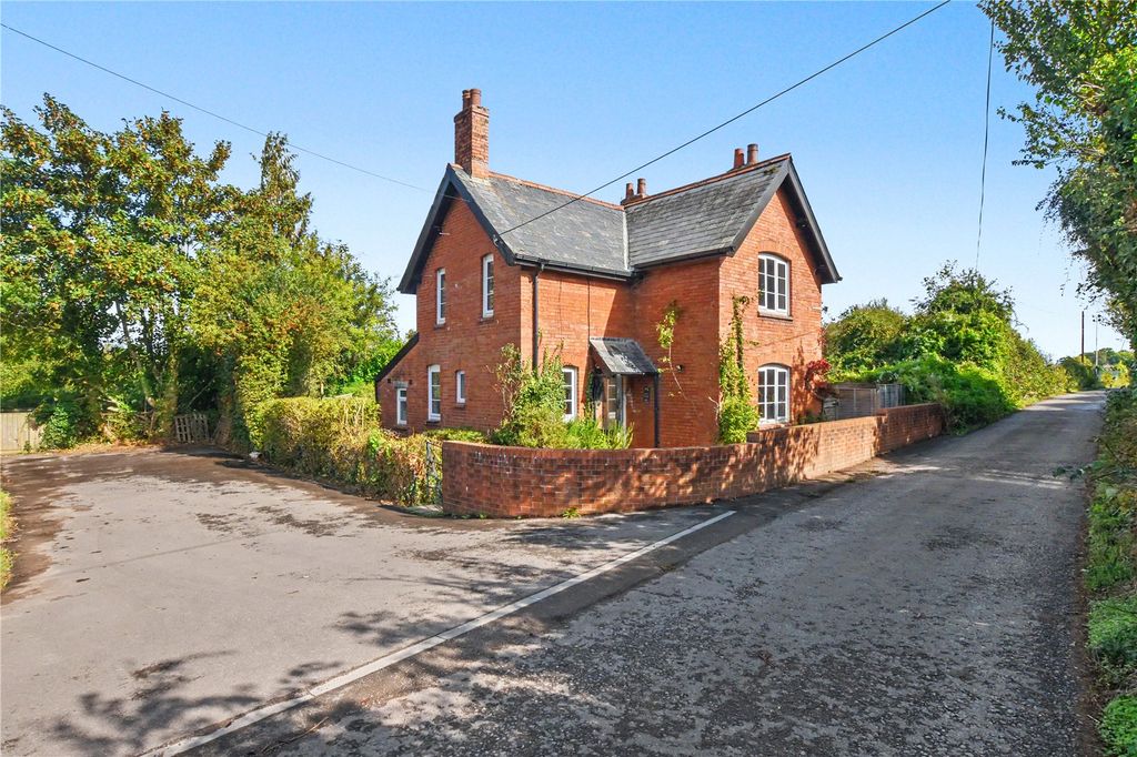 Property photo 1 of 19 Picture No. 04